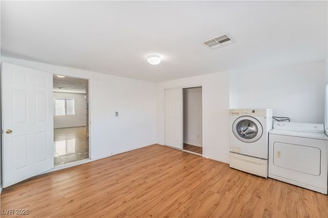 323 Beaumont Street, Las Vegas, NV 89106