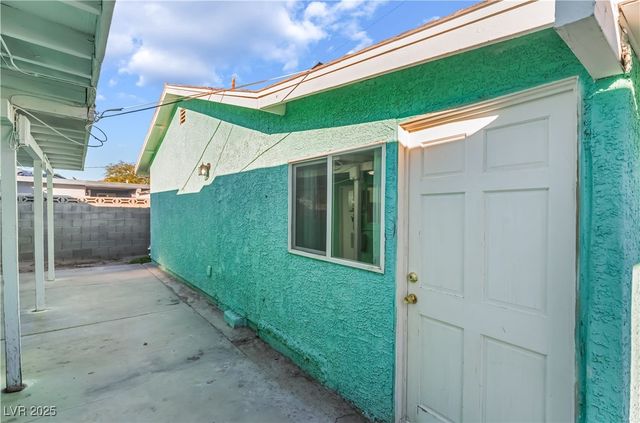 323 Beaumont Street, Las Vegas, NV 89106