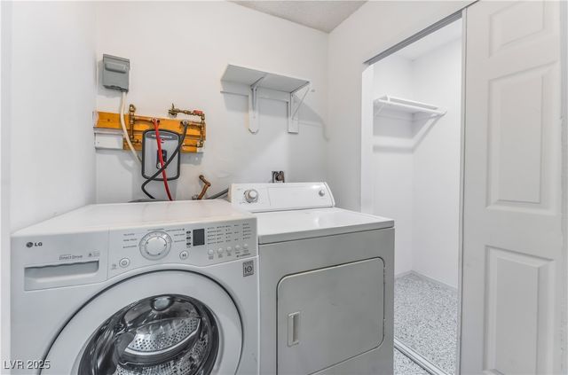 323 Beaumont Street, Las Vegas, NV 89106