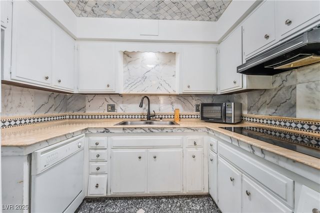 323 Beaumont Street, Las Vegas, NV 89106