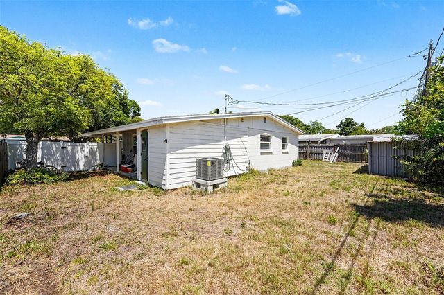 9346 89TH AVE, Seminole, FL 33777