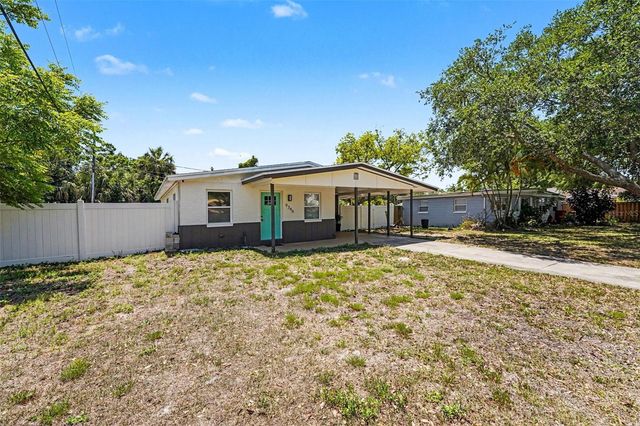 9346 89TH AVE, Seminole, FL 33777