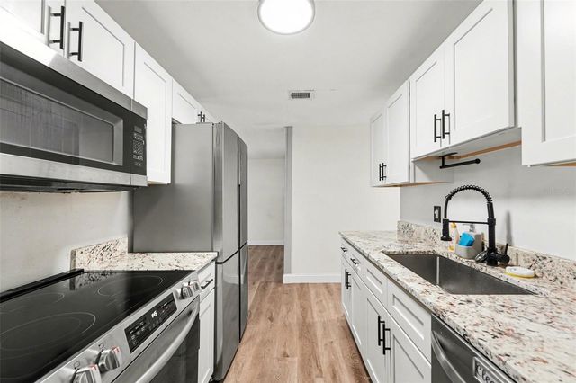 9346 89TH AVE, Seminole, FL 33777