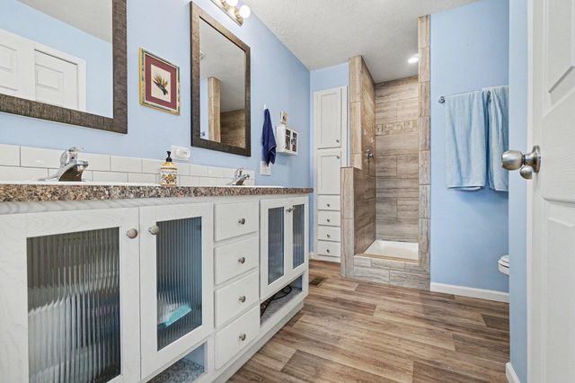 5300 Beardsley Court, Richland Twp, MI 49004