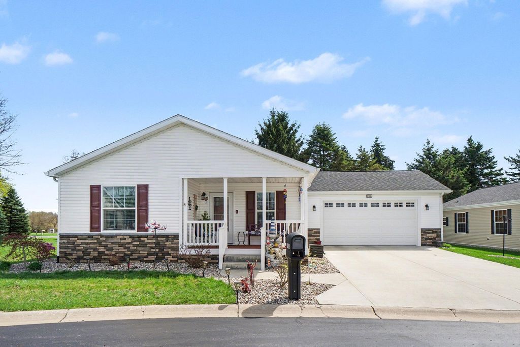 5300 Beardsley Court, Richland Twp, MI 49004