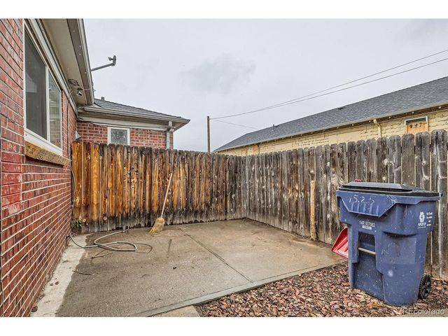 1525 Xenia St, Denver, CO 80220