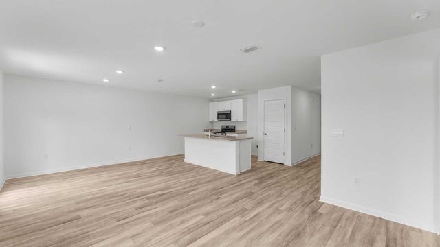 203 Dockside Road, Freeport, FL 32439