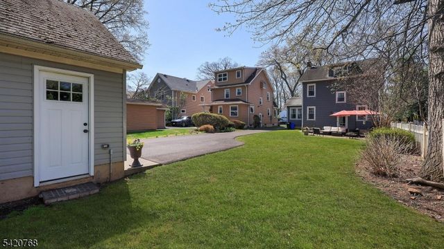 24 Greaves Pl, Cranford Twp., NJ 07016