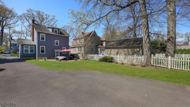 24 Greaves Pl, Cranford Twp., NJ 07016