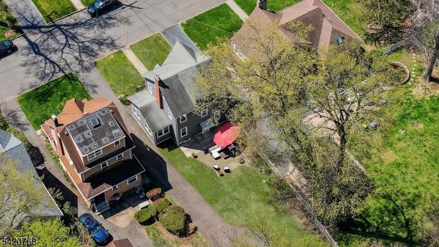 24 Greaves Pl, Cranford Twp., NJ 07016