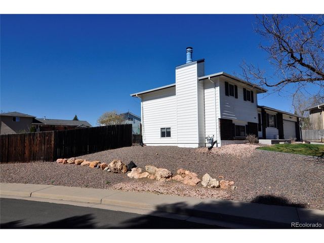 1109 Lilac St, Broomfield, CO 80020