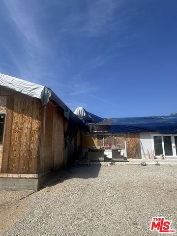 9312 Lasaine Avenue, Northridge, CA 91325