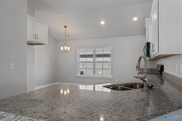 112 Sidney Ruth Drive, New Market, AL 35761