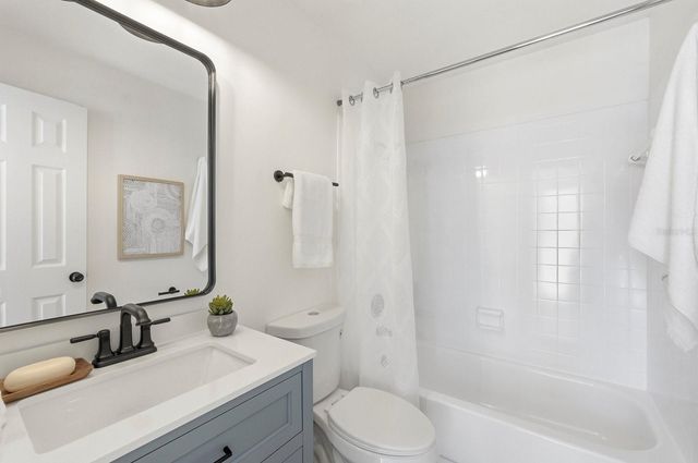 12717 DUNHILL DRIVE, Tampa, FL 33624