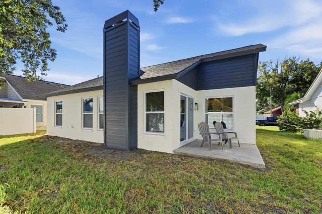 12717 DUNHILL DRIVE, Tampa, FL 33624