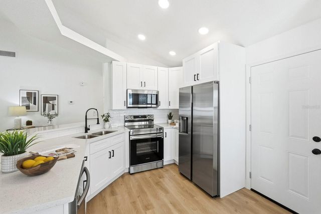 12717 DUNHILL DRIVE, Tampa, FL 33624