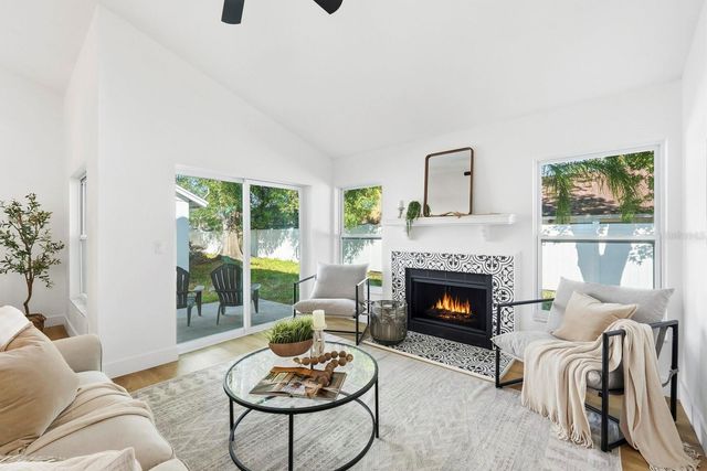 12717 DUNHILL DRIVE, Tampa, FL 33624