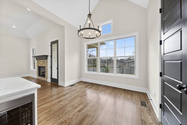 124 Scarsdale Dr, S, Hendersonville, TN 37075