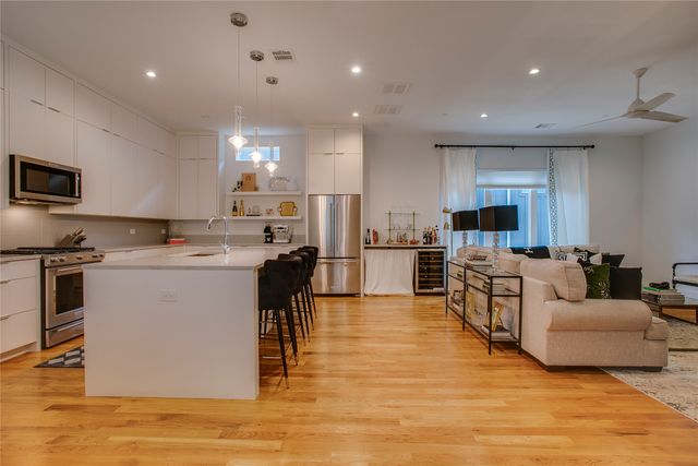 4223 Holland Avenue 102, Dallas, TX 75219