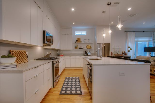 4223 Holland Avenue 102, Dallas, TX 75219