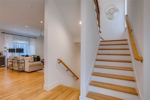 4223 Holland Avenue 102, Dallas, TX 75219