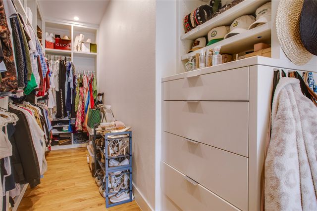 4223 Holland Avenue 102, Dallas, TX 75219