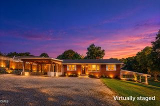 624 W Gilbreath Street, Graham, NC 27253