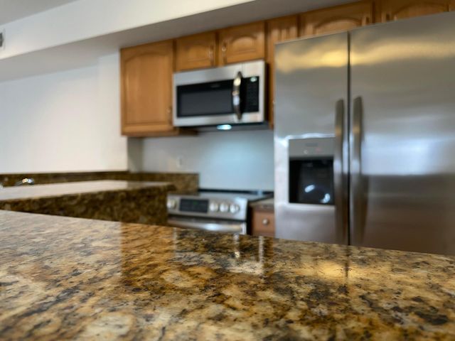 241 SW Palm Dr Apt 203, Port St Lucie, FL 34986