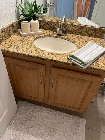 241 SW Palm Dr Apt 203, Port St Lucie, FL 34986