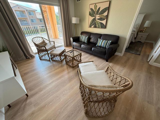 241 SW Palm Dr Apt 203, Port St Lucie, FL 34986