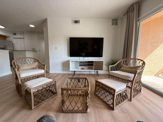 241 SW Palm Dr Apt 203, Port St Lucie, FL 34986