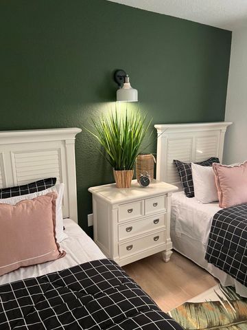 241 SW Palm Dr Apt 203, Port St Lucie, FL 34986