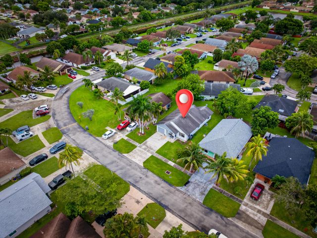 1442 Summit Run Circle, West Palm Beach, FL 33415