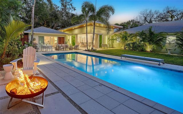 1731 CUNLIFF LANE, Sarasota, FL 34239