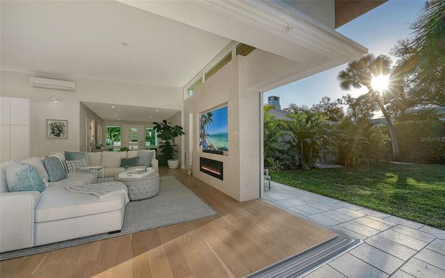 1731 CUNLIFF LANE, Sarasota, FL 34239