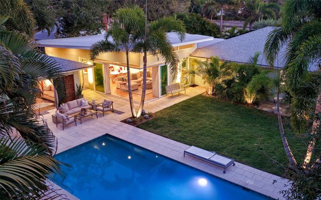 1731 CUNLIFF LANE, Sarasota, FL 34239