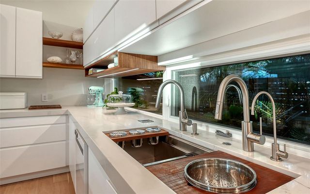 1731 CUNLIFF LANE, Sarasota, FL 34239