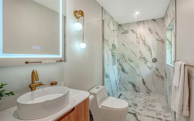 1731 CUNLIFF LANE, Sarasota, FL 34239