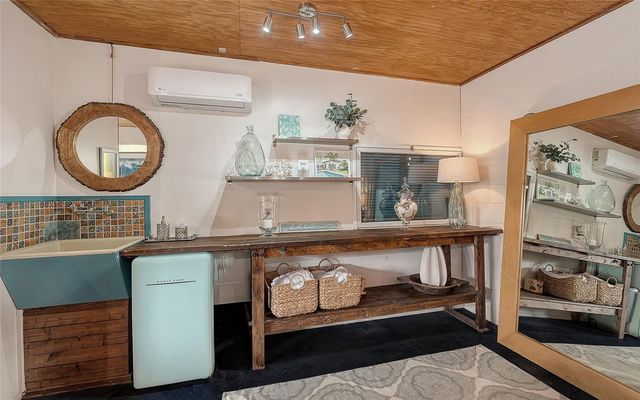 1731 CUNLIFF LANE, Sarasota, FL 34239