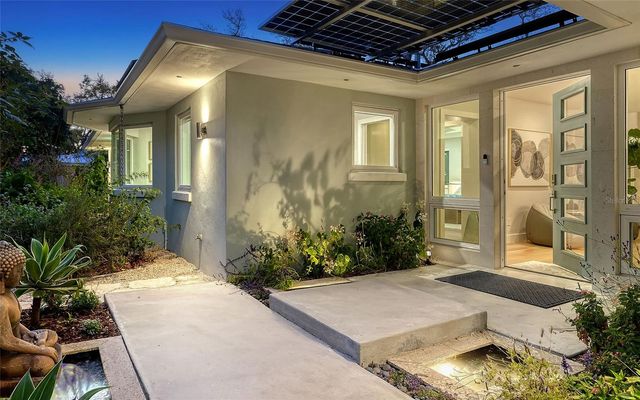 1731 CUNLIFF LANE, Sarasota, FL 34239