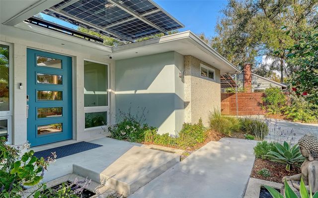 1731 CUNLIFF LANE, Sarasota, FL 34239