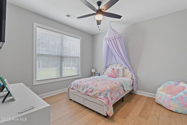 299 Boundaryline Drive NW, Calabash, NC 28467