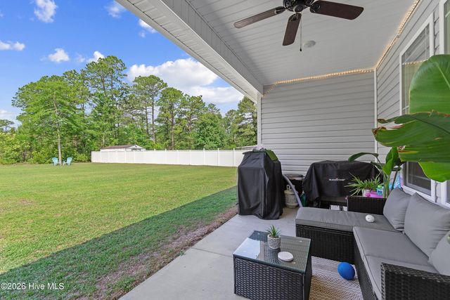 299 Boundaryline Drive NW, Calabash, NC 28467