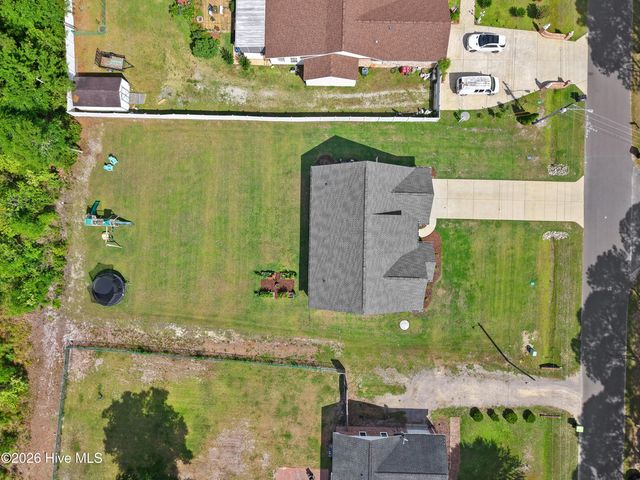 299 Boundaryline Drive NW, Calabash, NC 28467