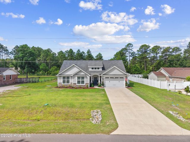 299 Boundaryline Drive NW, Calabash, NC 28467