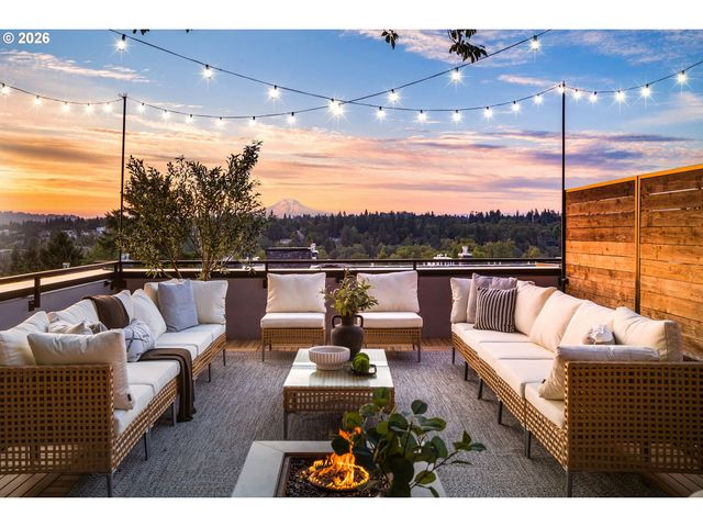 701 1st St, Lake Oswego, OR 97034