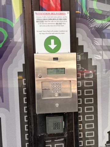 214 E Travis St Apt 301, San Antonio, TX 78205