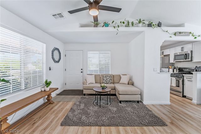 6808 Elm Creek Drive 201, Las Vegas, NV 89108