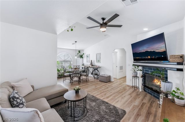 6808 Elm Creek Drive 201, Las Vegas, NV 89108