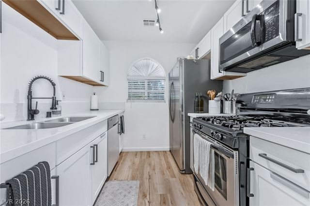 6808 Elm Creek Drive 201, Las Vegas, NV 89108